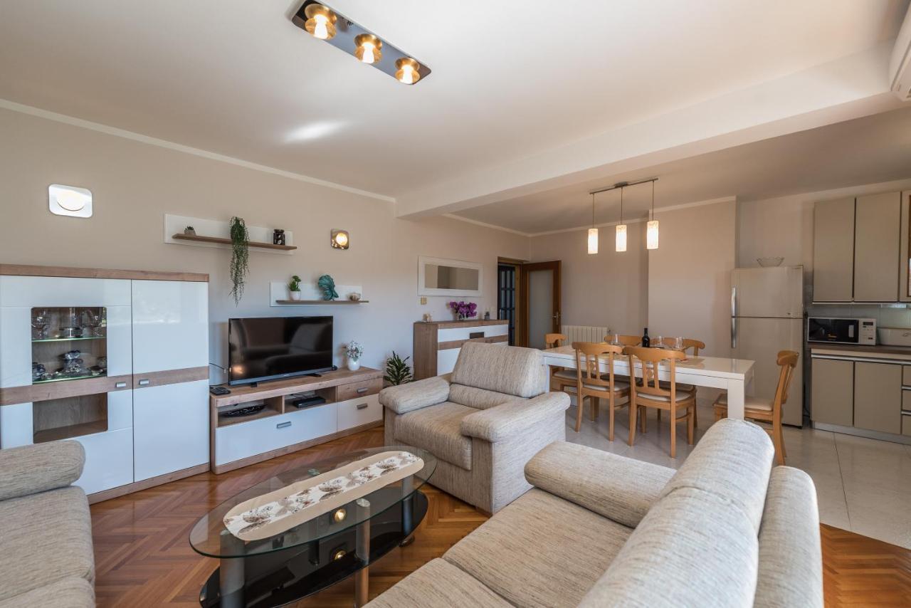 Stedi Apartment Lukoran Esterno foto