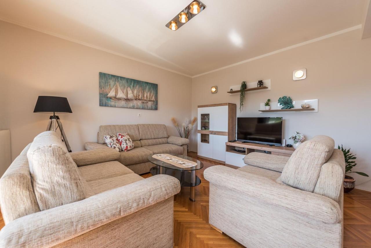 Stedi Apartment Lukoran Esterno foto