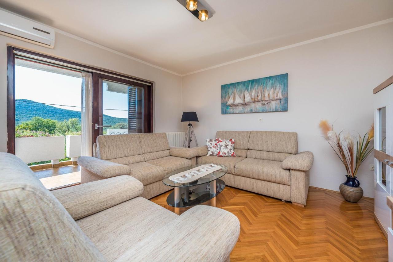 Stedi Apartment Lukoran Esterno foto